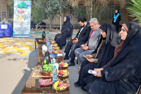  انتخابات شورای دانش‌آموزی و جشن ۱۳ آبان در مدرسه حضرت زینب(س) ناحیه یک شهرری