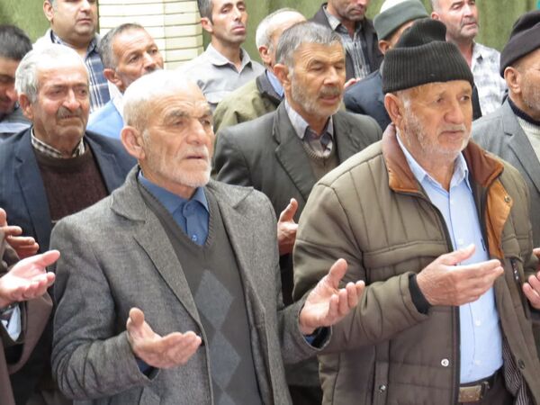نماز جمعه عبادی و سیاسی در شهر غلامان