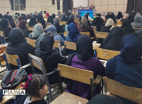 اولین جلسه انجمن اولیاء و مربیان دبیرستان پسرانه متوسطه دوم آقا محمد رأفتی