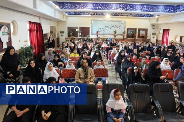 مراسم اختتامیه جشنواره جابر بن حیان در منطقه ۵ 