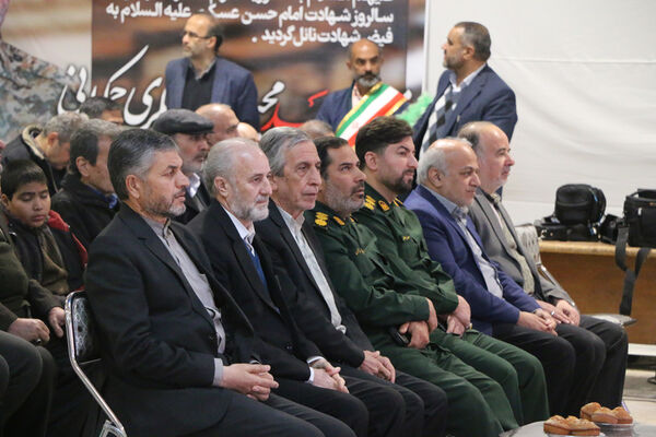 حضور پیشتازان در یادواره یکهزار شهید فرهنگی و دانش‌آموز استان قم