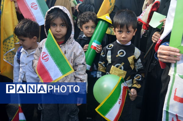 راهپیمائی باشکوه 13 آبان در تهران