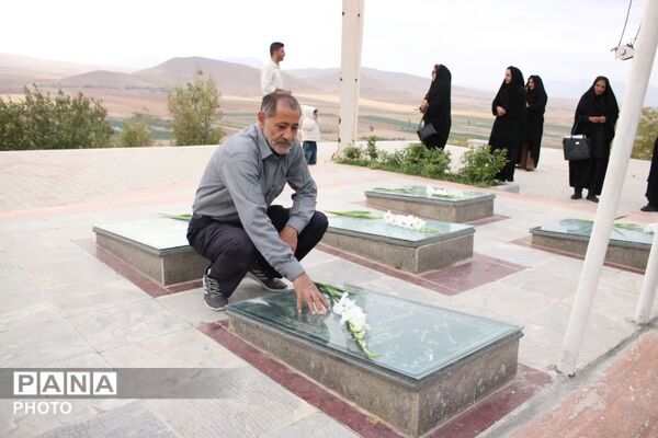 همایش پیاده‌روی در شهرستان فریدن 