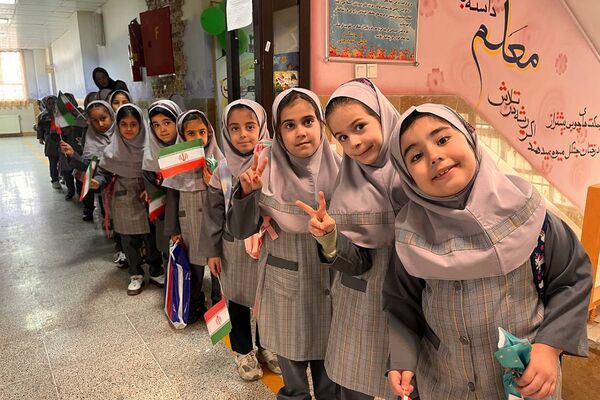 جشن شکوفه‌ها در مدارس بهارستان‌دو؛ آغاز سفری تازه برای کلاس اولی‌ها