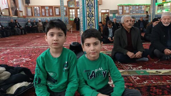 نمازجمعه اهر با صفای حضور نوجوانان