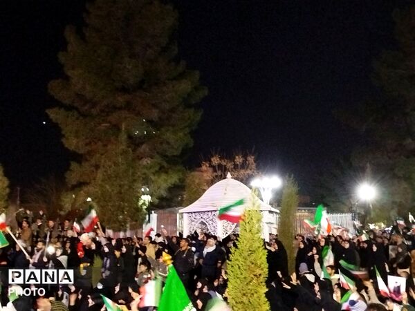 قلب کرمانی‌ها برای ایران می‌تپد
