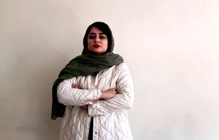 دوباره سبز می‌شویم، دست کودکی را می‌گیریم و چراغی می‌افروزیم