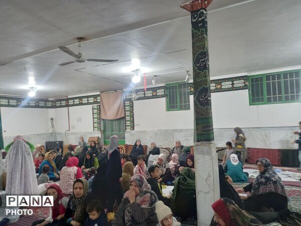 نماز جماعت و افطاری در شب سوم ماه مبارک رمضان  