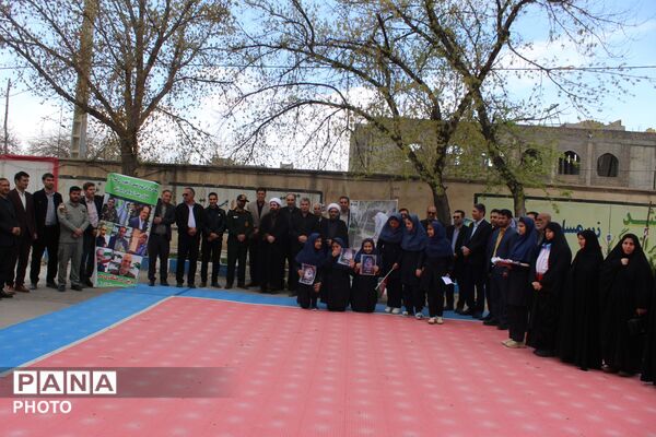 کاشت نهال همزمان با چهلمین روز شهادت فرشتگان میناب 