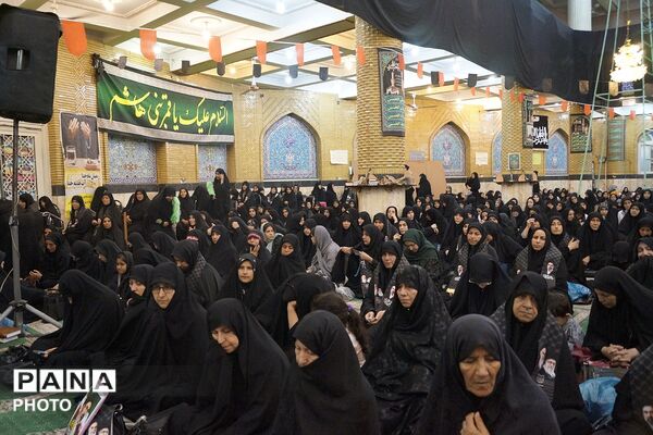 آیین یادبود رهبر شهید انقلاب اسلامی در مسجد جامع شهرستان قرچک