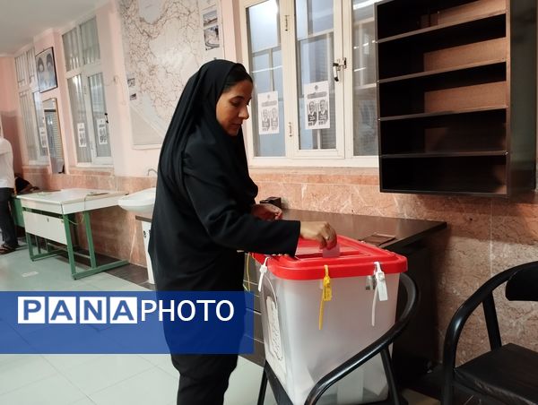 حضور مردم حاجی‌آباد در دور دوم انتخابات ریاست‌جمهوری