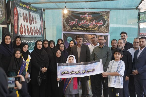 بازدید قائم‌مقام سازمان دانش‌آموزی وزارت از مواکب دانش‌آموزی کرمانشاه در مسیر خدمت‌رسانی اربعین
