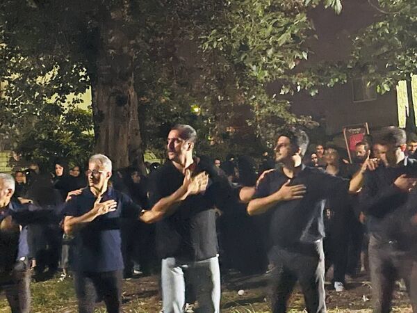 آیینی ماندگار از دلدادگی مردم محمودآباد به امام حسین(ع) در شب عاشورا