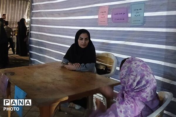 غرفه مشاوره در میدان هفت‌تیر؛ همراهی در لحظات حساس تصمیم‌گیری