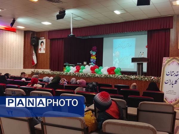 مراسم باشکوه دهه فجر و نیمه شعبان  در سالن مهر تابان نیشابور 