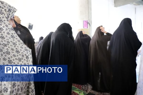 اقامه نماز جمعه قروه به امامت حجت‌الاسلام عابدین رستمی