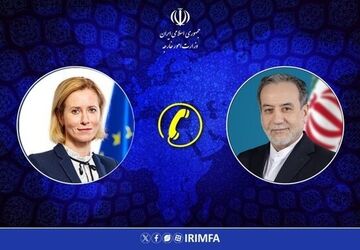 تاکید ایران و اروپا بر تداوم تماس‌ها و رایزنی‌ها درباره تحولات منطقه و جهان