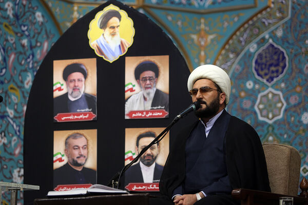 مراسم بزرگداشت والده «سید حسن نصرالله» در قم
