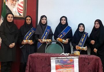برگزاری جلسه همیاران مشاور در آموزشگاه راضیه شکرایی ناحیه دو شهرری 