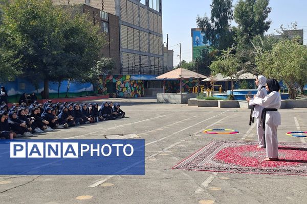 برگزاری المپیاد ورزشی در مدرسه نمونه دولتی ارشاد قرچک