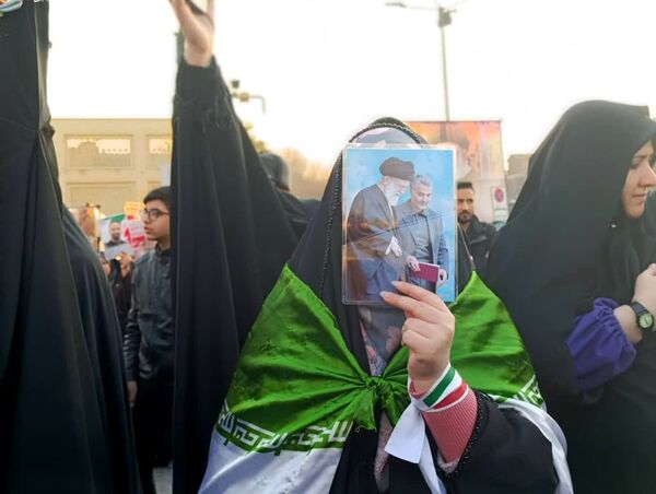 اصفهان یکصدا در میدان امام حسین(ع)