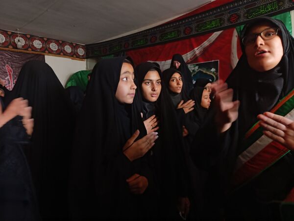 پاتوق مروارید در حسینیه ابوطالب (ع)
