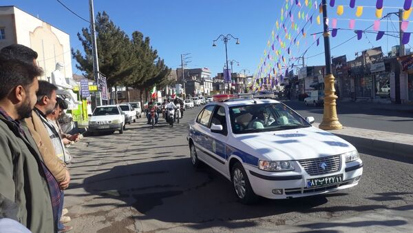 آیین گلباران تمثال امام خمینی(ره) در شهرستان کوهسرخ