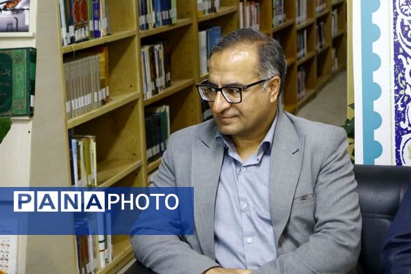 بازدید نماینده مجلس از آموزش‌وپرورش فیروزکوه و دیدار با کتابداران