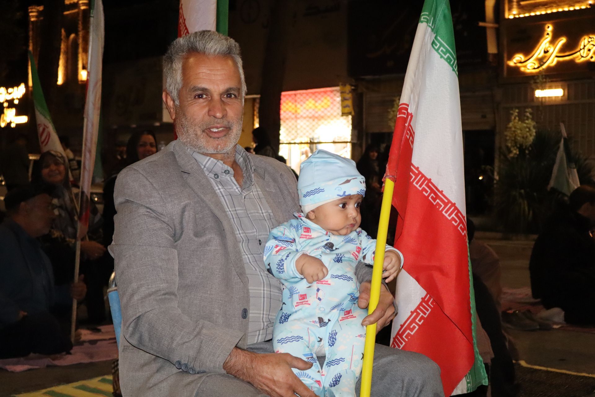 دویست و سی و دو شب از اجتماعات شبانه حسینیه امام خمینی نیشابور 