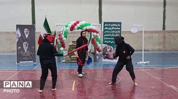 طنین آیین نمادین زنگ مهر و مقاومت در هنرستان خدیجه کبری شهرستان میبد