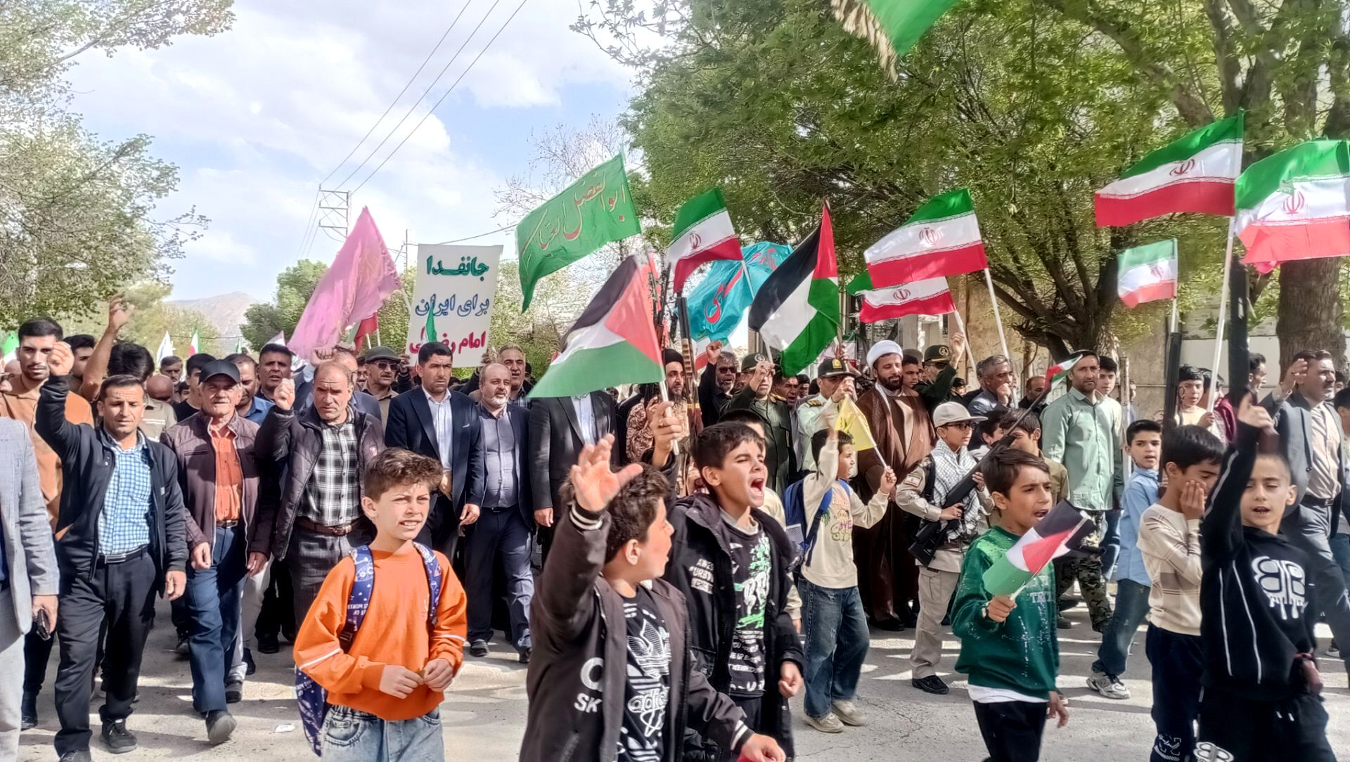 دنا صحنه شکوه و حماسه شد