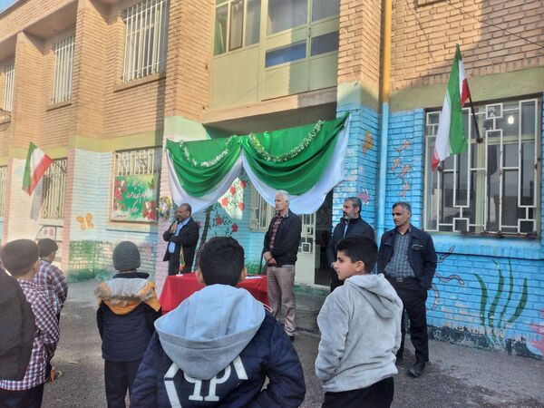 جشن میلاد امام علی(ع) و روز پدر در مدارس شهرستان سیروان 