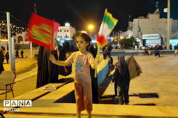همگامی شورانگیز مردم کازرون در بدرقه رهبر شهید