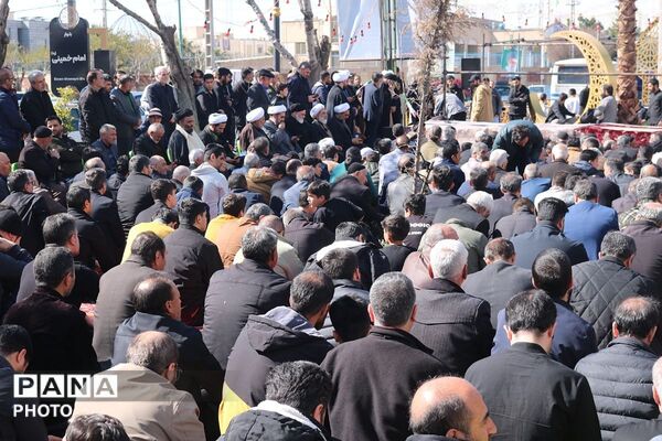 تجمع سوگواران رهبر شهید انقلاب در بهارستان‌دو