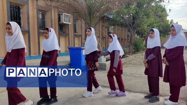 زنگ مهر در مدرسه استقلال نواخته شد