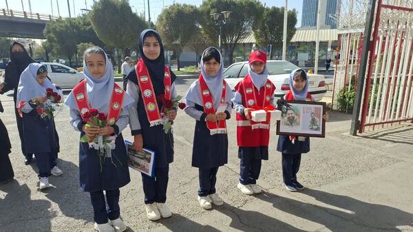 تجلیل از آتش نشانان قهرمانان حماسه آفرین در محل ایستگاه ۵ آتش نشانی مشهد