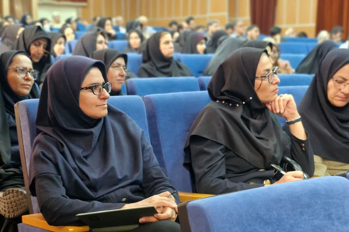 نشست معاونان آموزشی مدارس شهرستان‌های استان تهران به میزبانی قرچک 