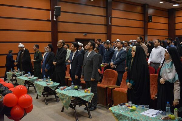 نشست هم‌اندیشی معاونین پرورشی، روحانیون امین و ائمه جماعات در بهارستان‌دو