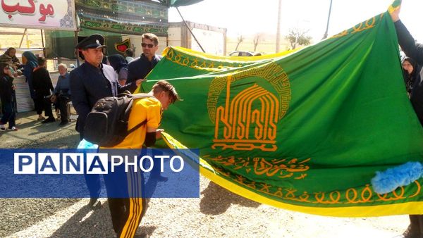 حرکت عاشقان به سوی مشهد الرضا(ع)