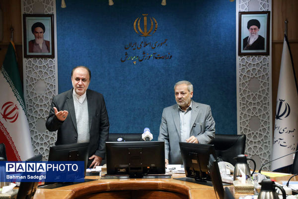 جلسه کمیته فرهنگیان و دانش آموزی ستاد دهه فجر