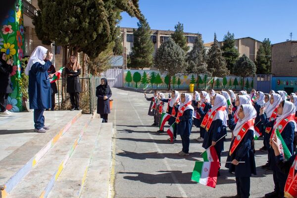 برگزاری همایش یاوران انقلاب، پیشتازان مقاومت در شهرستان محلات