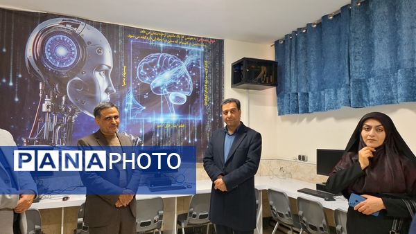 بازدید مدیرکل آموزش و پرورش استان اصفهان از مدرسه حضرت زینب (س) ناحیه ۴ (در طرح نماد)