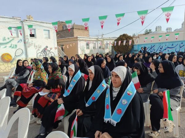 جشن باشکوه و پرشور ایرانمون در آموزشگاه دخترانه فاطمیه شهر کلات 