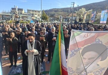 اقامه نماز عید فطر در چهاردانگه 