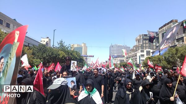 وداعِ جهان با «پدر» در صحنِ خورشید