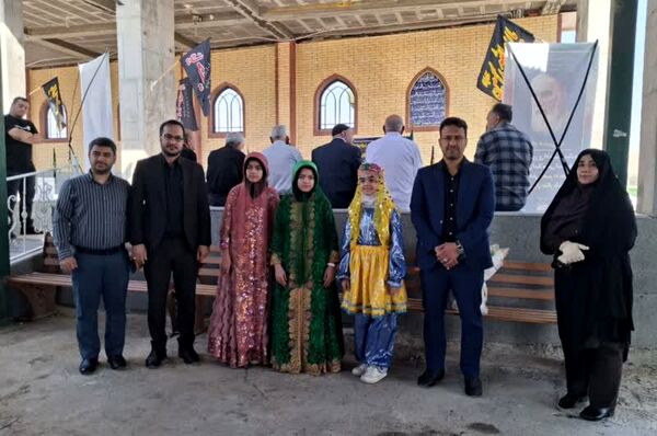 میثاق استاندار و مسئولان استانی با شهدا در سفر به زرقان