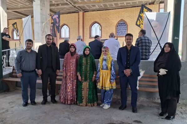 میثاق استاندار و مسئولان استانی با شهدا در سفر به زرقان