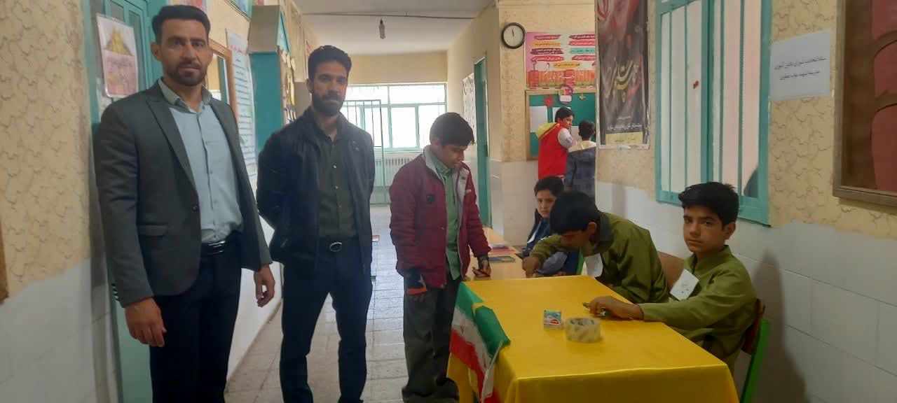 برگزاری انتخابات شورای دانش‌آموزی در مدرسه نواب صفوی