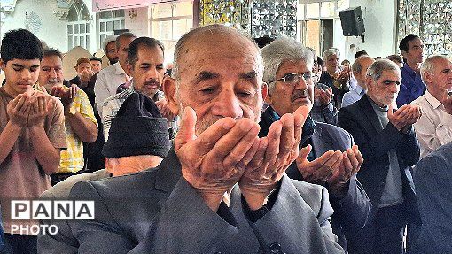 اقامه نماز باران در کاشمر
