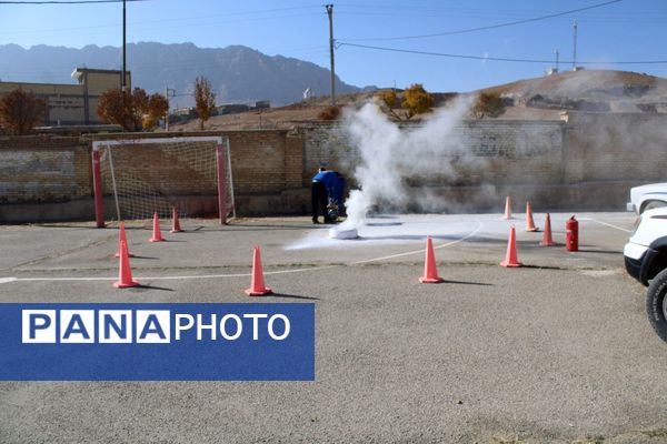 بیست‌وهفتمین مانور سراسری زلزله در مدارس شهرستان بن